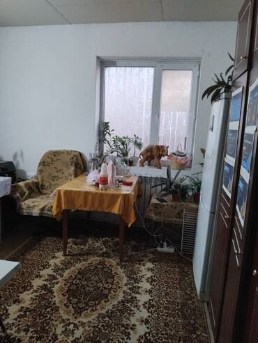 дом на ошском рынке: 4 бөлмө, 90 кв. м, Косметикалык ремонт