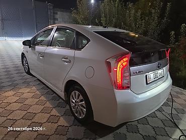айон плагин: Toyota Prius: 2014 г., 1.8 л, Вариатор, Гибрид, Лифтбек — 8