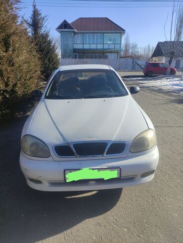 нексяа 1: Daewoo Lanos: 1999 г., 1.5 л, Механика, Бензин, Седан