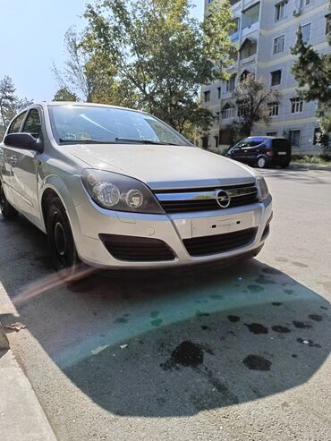 r14 diski teker: Opel Astra: 1.4 l | 2005 il 245321 km Hetçbek