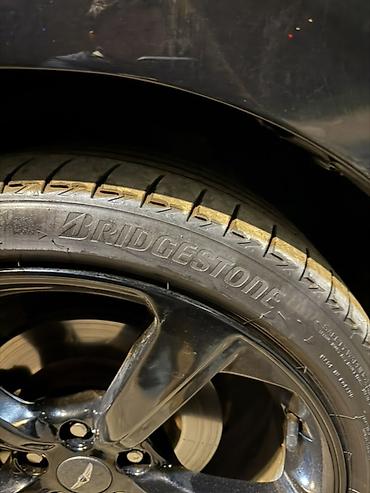 41 5: Колёса в сборе: литые диски с шинами Bridgestone Перед 225/40/R19 Зад — 2