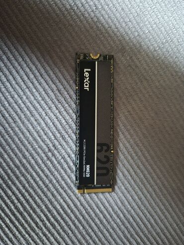 ssd disk qiymeti: Внутренний Накопитель SSD 1 ТБ, M.2, Б/у