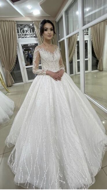 платье 56 размер: СРОЧНО ПРОДАЮ Свадебные платья б/у в хорошем состоянии, модели разные