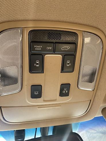 Kia: Kia Carnival: 2019 г., 2.2 л, Автомат, Дизель, Минивэн — 24