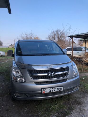 Toyota: Toyota Starlet: 2012 г., 2.5 л, Механика, Дизель — 1