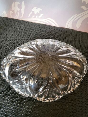 Činije: Bombonijera kristal,led kristal,nova 70te. Bombonijera,cinija,bez na lalafo.rs — 10 Činije: Bombonijera kristal,led kristal,nova 70te. Bombonijera,cinija,bez — 10