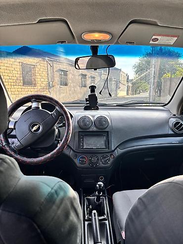 2 el motor: Chevrolet Aveo: 1.4 l | 2011 il 274200 km Sedan — 8