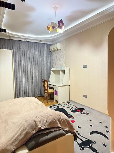 Mənzillər: Yasamal, 3 otaqlı, Yeni tikili, m. İnşaatçılar, 140 kv. m — 8