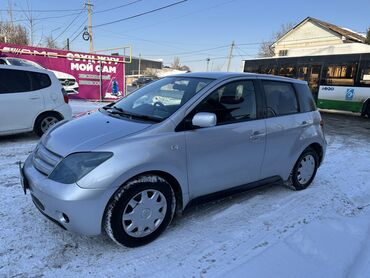 г образный: Toyota ist: 2003 г., 1.5 л, Автомат, Бензин, Хэтчбэк