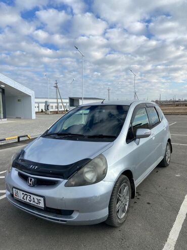 автомобиль ниссан: Honda Fit: 2003 г., 1.3 л, Вариатор, Бензин, Хетчбек