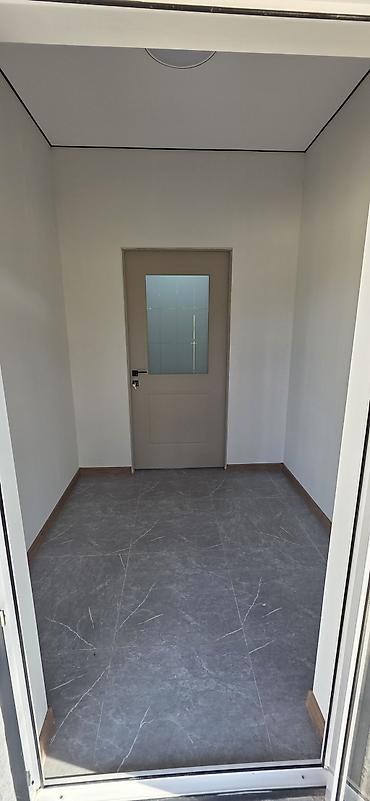 юг 2 мкр: 5 комнат, 120 м², 4 соток, Лебединовка, Собственник — 9