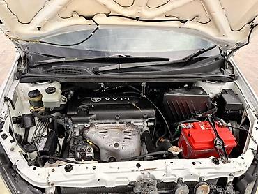 Toyota: Toyota Ipsum: 2002 г., Минивэн — 10