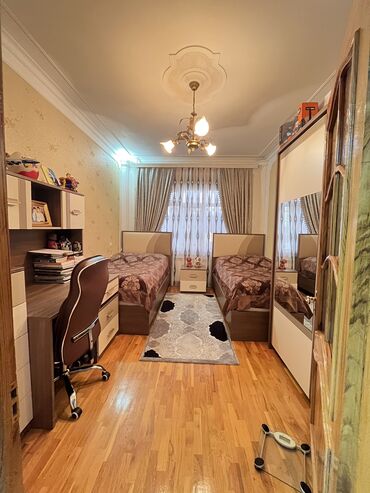 Köhnə tikili: Bakı, 9-cu mikrorayon, 5 otaqlı, Köhnə tikili, m. Nəsimi, 125 kv. m — 3