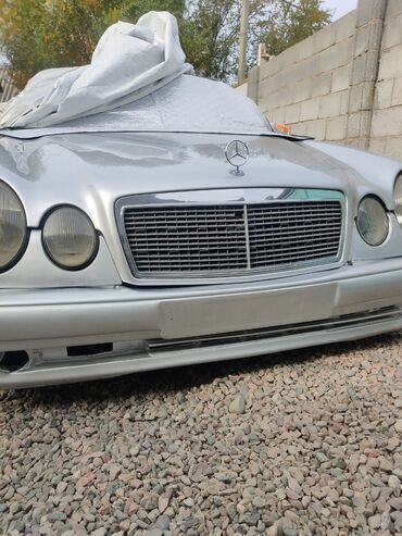 срочно мерс: Mercedes-Benz C-Class: 1996 г., 4.2 л, Вариатор, Бензин, Седан