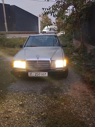 mercedes a class: Mercedes-Benz W124: 1990 г., Механика, Седан — 1