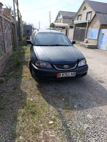 чехол на эстиму: Toyota Avensis: 2001 г., 2 л, Механика, Дизель, Универсал