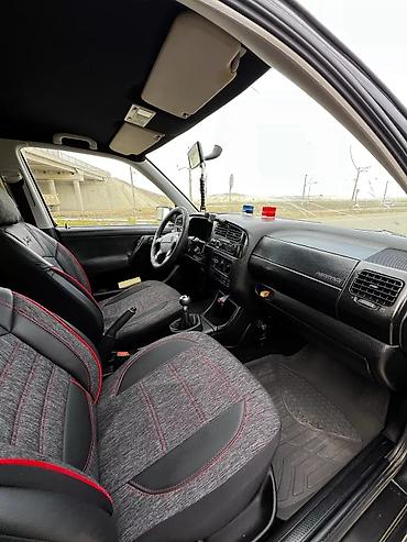 masin sat: Volkswagen Golf: 1.8 l | 1997 il Hetçbek — 6