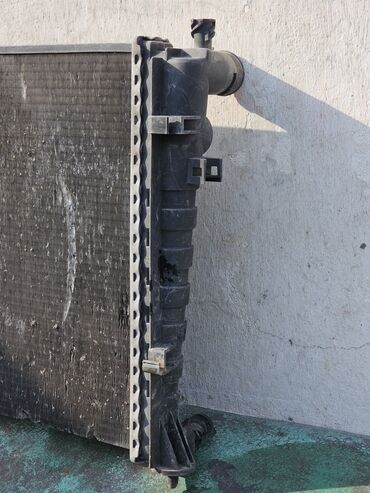 Радиаторы: Радиатор охлаждения двигателя Peugeot 306 / Citroen Xsara / ZX — 4