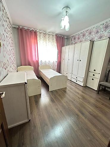 королевский: 3 комнаты, 67 м², 105 серия, 3 этаж, Евроремонт — 4