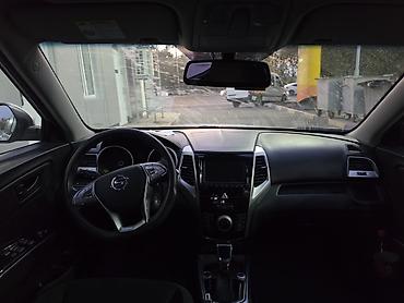 саненг тиволи: Ssangyong Tivoli: 2019 г., 1.6 л, Автомат, Бензин, Кроссовер — 8