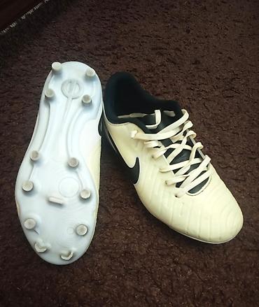 barsofka nike: Nike Tiempo (original) Bej rəngdə. professional modeldir. Tbilisi — 2