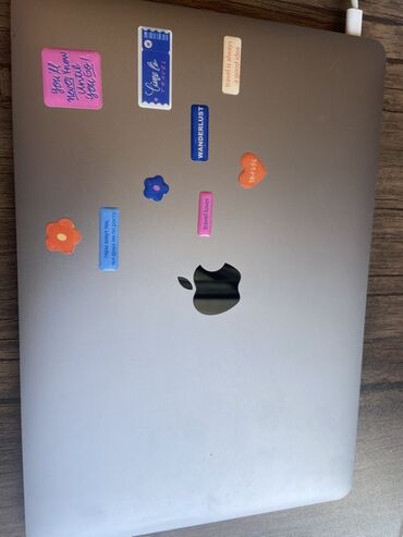 Apple MacBook: Apple MacBook, 13.3 ", Intel Core i5, 128 GB
