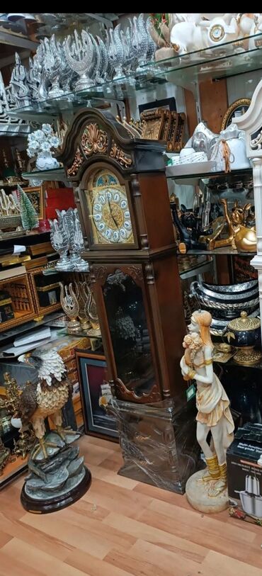 Ev saatları: Yerüstü saatlar, Elektron — 9