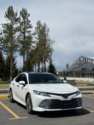Toyota: Toyota Camry: 2018 г., 2.5 л, Автомат, Гибрид, Седан