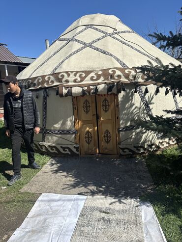 Аренда юрт: Аренда юрты, Каркас Деревянный, 75 баш, Казан, Стулья, Стол — 3