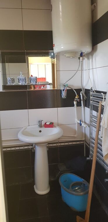 Uzunmüddətli kirayə evlər: 110 kv. m, 4 otaqlı -da lalafo.az — 13 Uzunmüddətli kirayə evlər: 110 kv. m, 4 otaqlı — 13