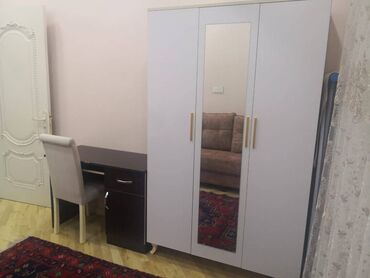 Uzunmüddətli kirayə mənzillər: Nərimanov metrosu yaxınlığında 16 mərtəbəli binanın 14-cü mərtəbəsində — 9