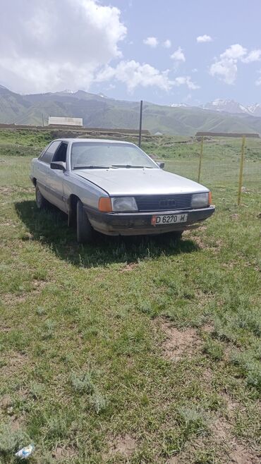 купить автомобиль в кыргызстане: Audi 100: 1990 г., 1.8 л, Механика, Бензин, Седан