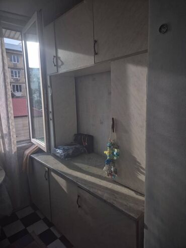 Qonaq otağı dəstləri: İşlənmiş, Servant, Dolab, Jurnal masası, Kredit yoxdur — 9