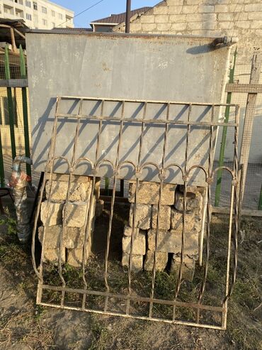 Özü yapışan divar kağızları: Sabit Barmaqlıq