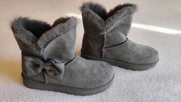 Ugg obuća: Ugg čizme, bоја - Siva, 38 — 3