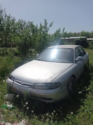 авто из дубай: Mazda 626: 1992 г., 2 л, Механика, Бензин, Седан