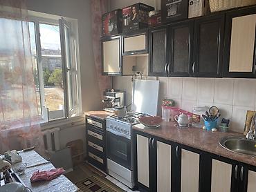квартиря: 3 комнаты, 71 м², 105 серия, 4 этаж, Косметический ремонт — 4
