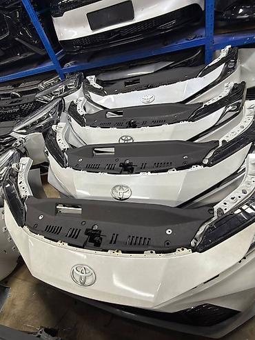 Бампер и комплектующие: Бампер Toyota, Новый, Оригинал — 2