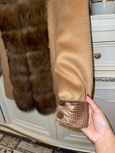 один владелиц: Полупальто MaxMara. Ворот натуральный писец 100% кашемир. Без подклада — 4