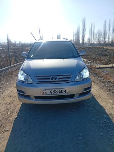 Toyota: Toyota Avensis Verso: 2005 г., 2 л, Механика, Бензин, Минивэн — 1