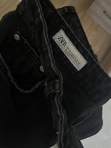 Ventilyatorlar: ZARA qara jeans şalvar. stove pipe model. 36 razmer 
Az geyilib — 16