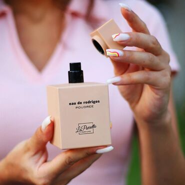 nivea men: Narciso Poudree Narciso Rodriguez for Women ətrinin dubay variyantı