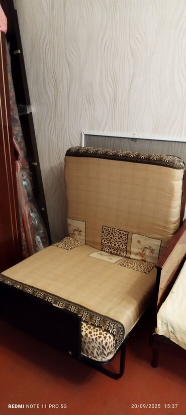 Çarpayılar: İşlənmiş, Təknəfərlik çarpayı — 9