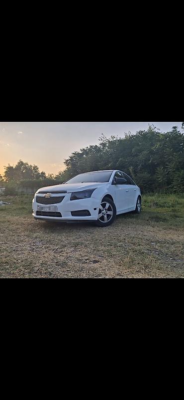 ford fusion ölüxanası: Chevrolet Cruze: 1.4 l | 2014 il Sedan — 7
