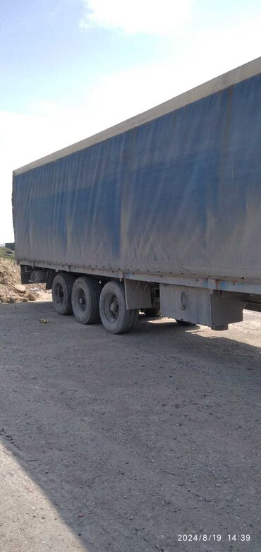 Qoşqular: Tentli yarımqoşqu, malların və yüklərin daşınması üçün nəzərdə