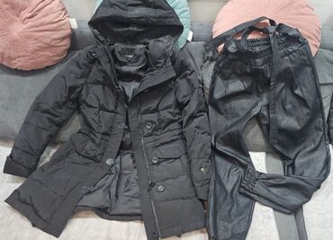 Zimske jakne: Massimo Dutti, S (EU 36), Jednobojni, Sa postavom — 1