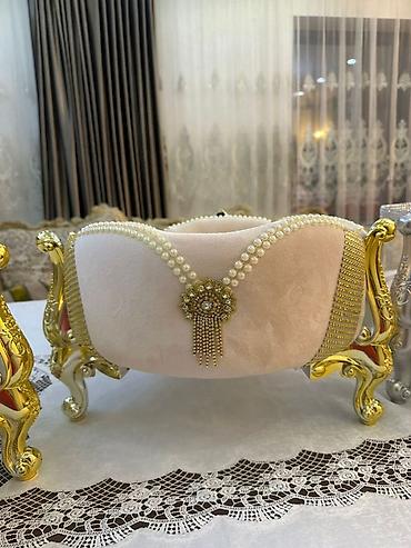 Пуфики: Севеты на тои - Обивка: светлая, бархатистая ткань с кантом по верху — 6