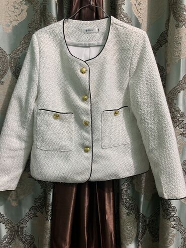 пиджаки женские бишкек: Костюм с юбкой, Мини, Корея, M (EU 38)