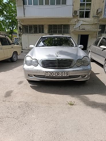 turbo.az vito 646: Mercedes-Benz C 240: 2.4 l | 2000 il Sedan — 5