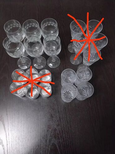 стаканы со льдом: Продаю рюмки и бакалы советские есть чешское стекло. Район восток-5